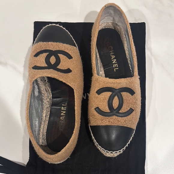 Chanel Tan and Black Espadrilles with Iconic CC Logo - Picture 1 of 7
